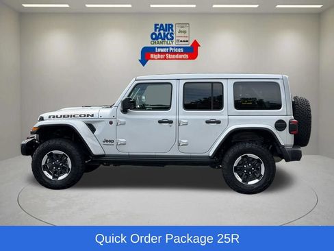 Used 2022 Jeep Wrangler Unlimited Rubicon w/ Steel Bumper Group AWD/4WD image 11