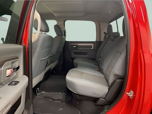 Used 2018 RAM 2500 SLT AWD/4WD image 18