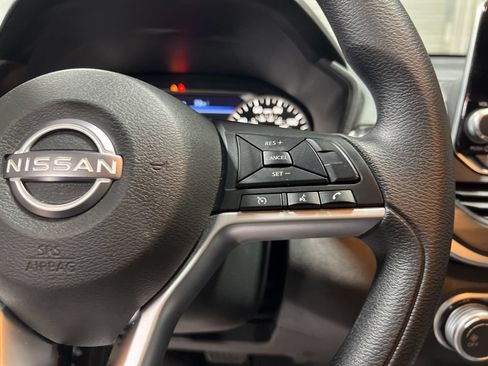 Used 2025 Nissan Altima 2.5 SV FWD image 22