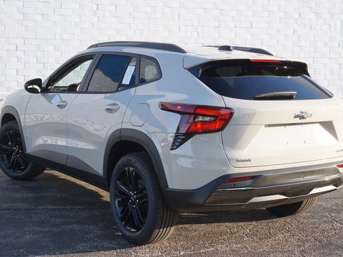 New 2026 Chevrolet Trax ACTIV FWD image 7