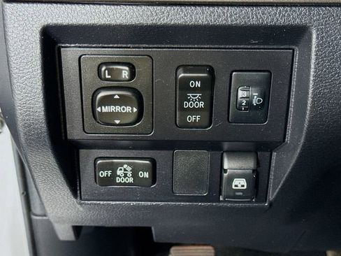 Certified 2016 Toyota Tundra SR5 w/ TRD Off Road Package AWD/4WD image 11