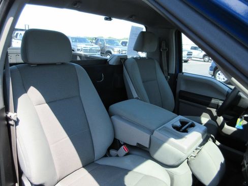 Used 2017 Ford F150 XL w/ Equipment Group 101A Mid RWD image 16