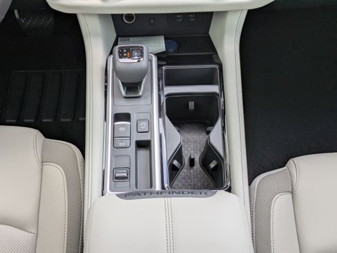 New 2026 Nissan Pathfinder SL FWD image 23