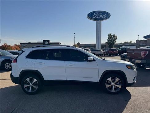 Used 2021 Jeep Cherokee Limited image 4