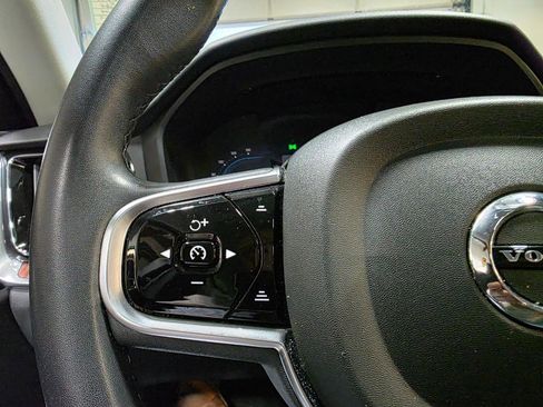 Used 2023 Volvo S60 T8 Plus image 25