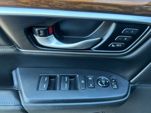 Used 2022 Honda CR-V EX-L image 11