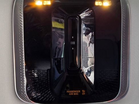 Used 2023 Mercedes-Benz EQS 580 580 image 31