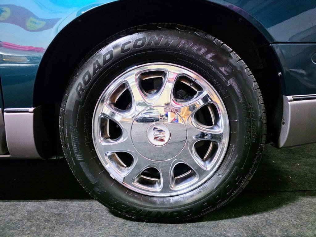 Used 2000 Buick Regal GS w/ GSE Pkg FWD image 35