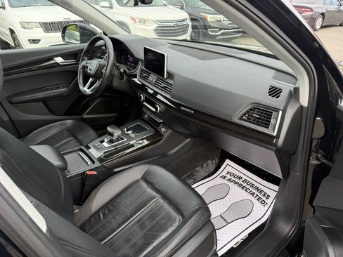 Used 2019 Audi Q5 2.0T Premium Plus w/ Premium Plus Package AWD/4WD image 12