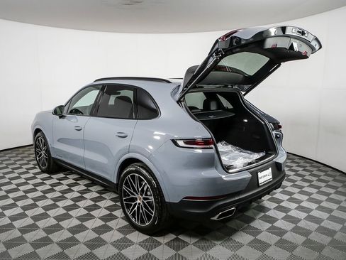 New 2026 Porsche Cayenne image 35