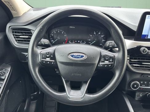 Used 2020 Ford Escape SE image 22