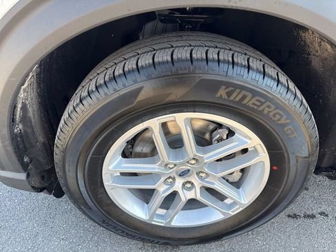 New 2026 Ford Explorer Active AWD/4WD image 10