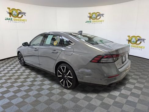 Used 2024 Honda Accord Touring image 7