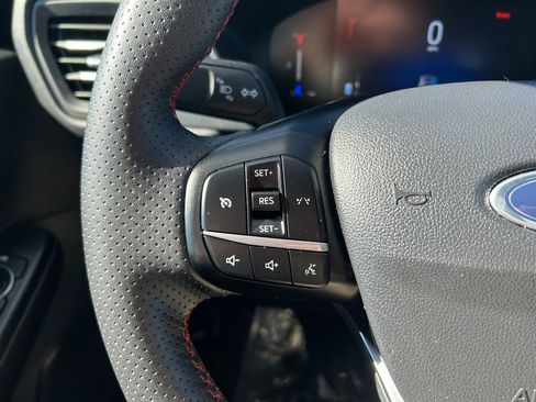 Used 2025 Ford Escape ST-Line Select image 20