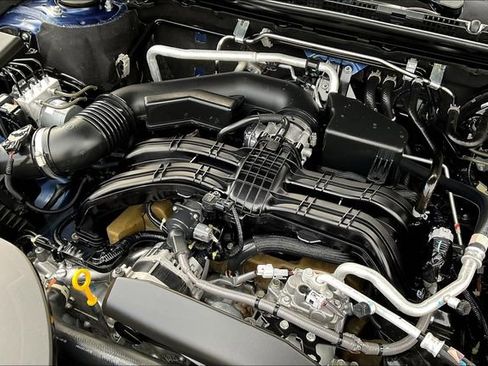 Used 2021 Subaru Outback Limited image 31