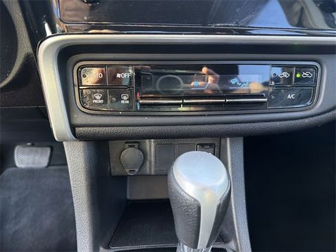 Certified 2019 Toyota Corolla LE w/ Body Protection Package image 21