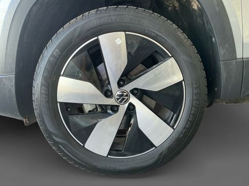 Used 2025 Volkswagen Taos S image 14