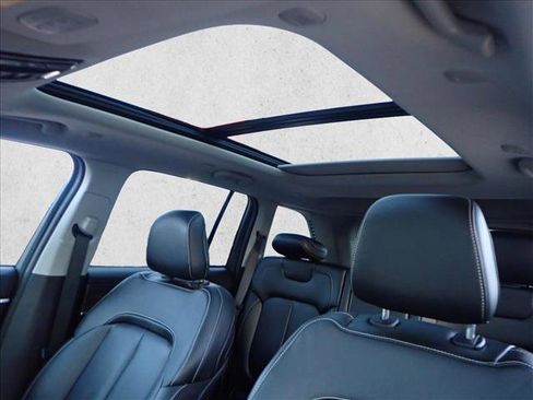 Used 2022 Jeep Grand Cherokee Limited 4xe image 14