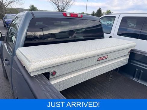 Used 2009 Chevrolet Silverado 1500 W/T AWD/4WD image 12