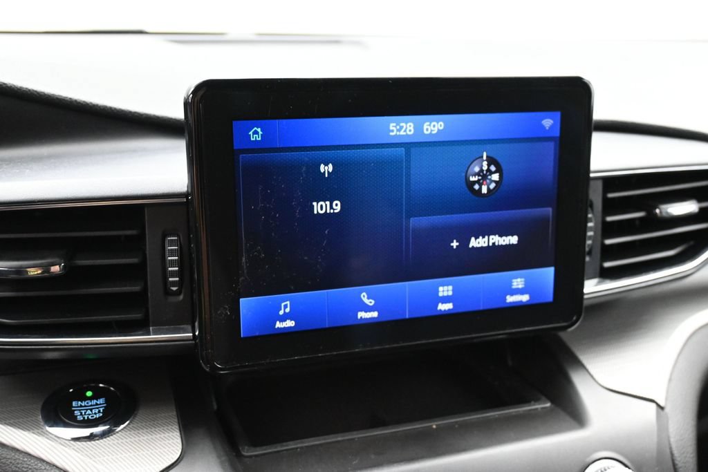 Used 2020 Ford Explorer XLT w/ Equipment Group 202A AWD/4WD image 13