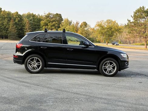 Used 2016 Audi Q5 2.0T Premium Plus w/ Technology Package image 4