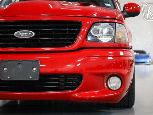 Used 2003 Ford F150 Lightning image 17