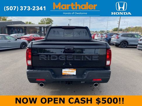 New 2026 Honda Ridgeline Black Edition image 4