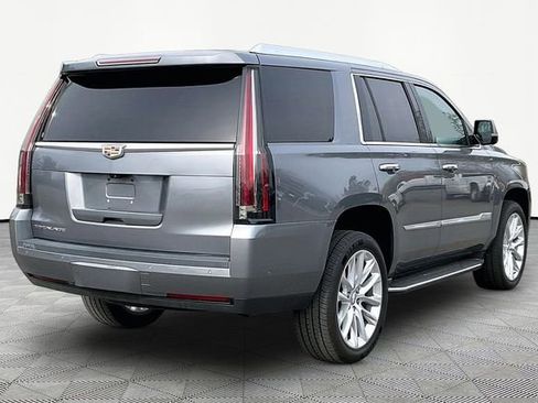 Used 2020 Cadillac Escalade Luxury image 4