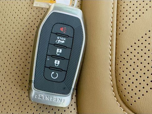 Used 2025 INFINITI QX80 Luxe image 38