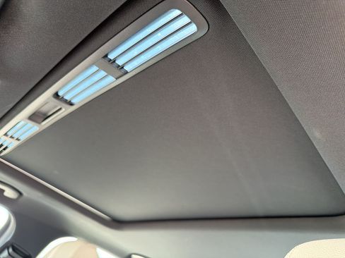 Used 2019 Mercedes-Benz E 300 image 27