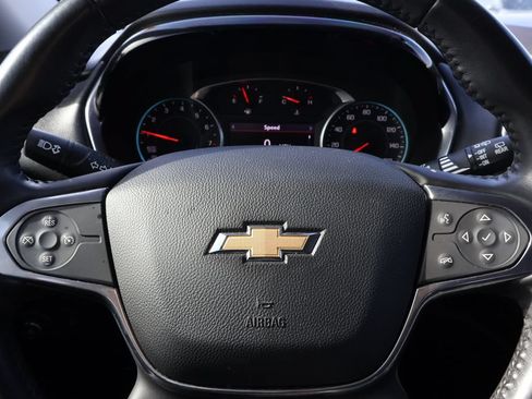 Used 2020 Chevrolet Traverse LT FWD image 17