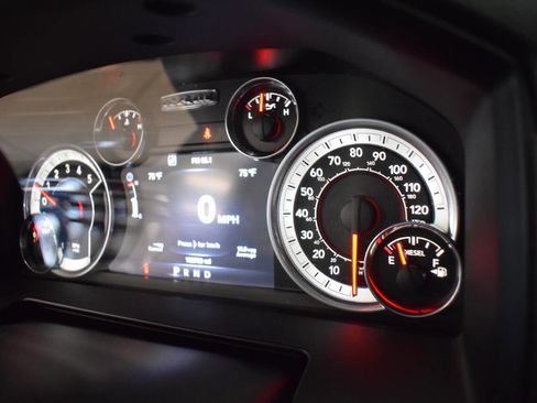 Used 2016 RAM 1500 Laramie w/ Convenience Group image 99