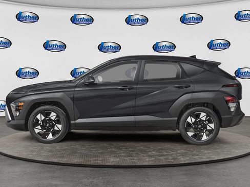 Used 2025 Hyundai Kona SEL FWD image 3