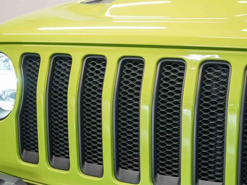 Used 2021 Jeep Wrangler Unlimited Rubicon w/ Xtreme Recon 35" Tire Package image 8