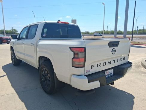 New 2026 Nissan Frontier SV RWD image 4
