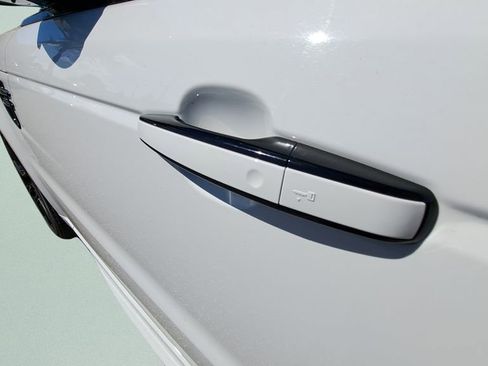 Used 2020 Land Rover Range Rover Sport HST image 6