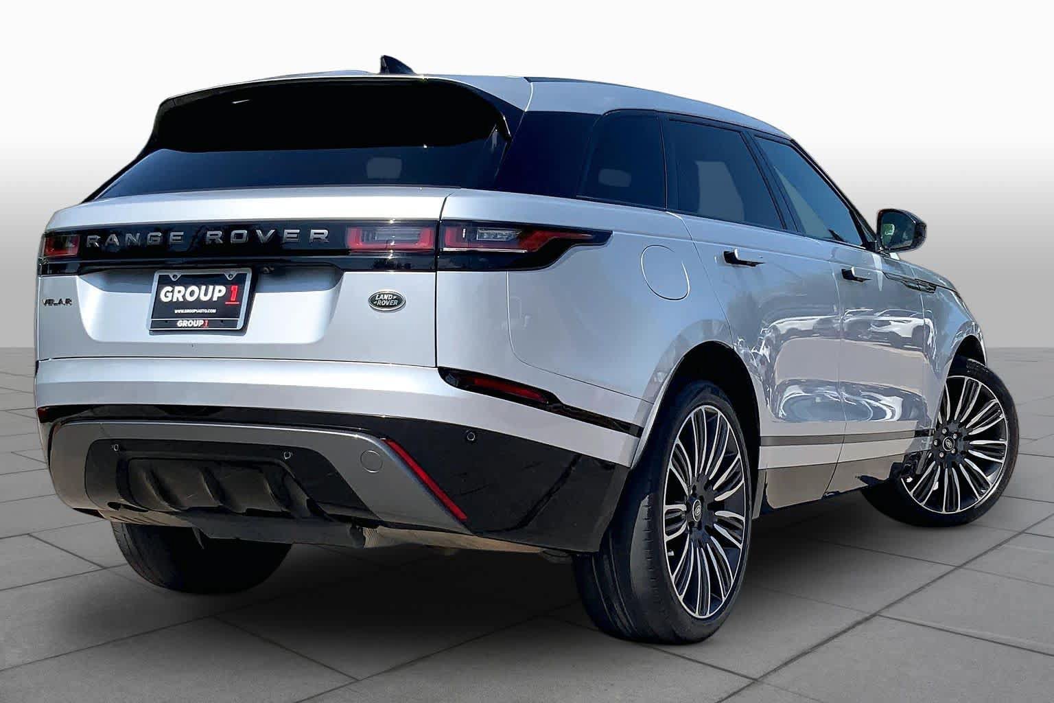 Used 2023 Land Rover Range Rover Velar R-Dynamic S AWD/4WD image 13