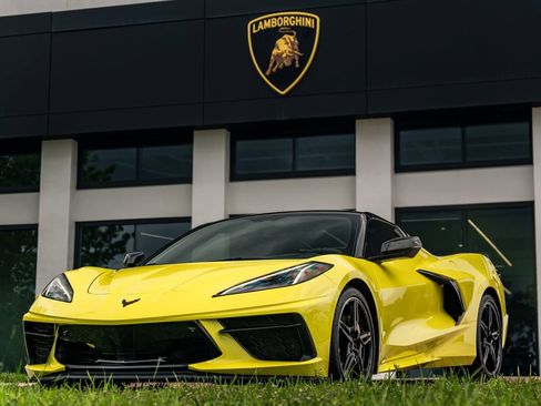 Used 2023 Chevrolet Corvette Stingray Preferred Conv w/ Z51 Performance Package RWD image 1
