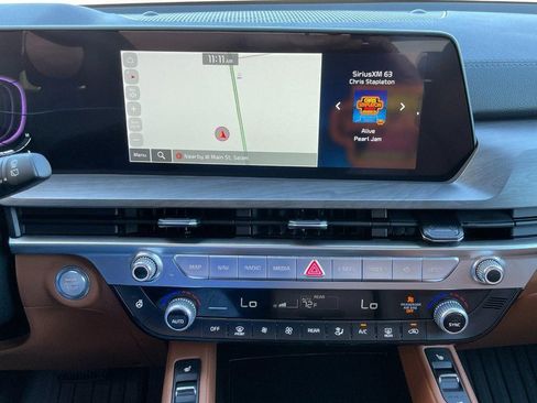 Used 2025 Kia Telluride EX X-Line image 37