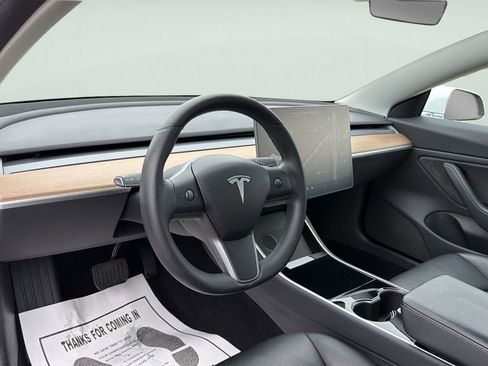 Used 2019 Tesla Model 3 Standard Range Plus RWD image 20