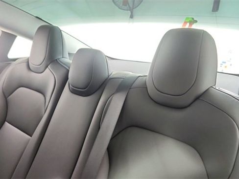 Used 2025 Tesla Model 3 Long Range image 28