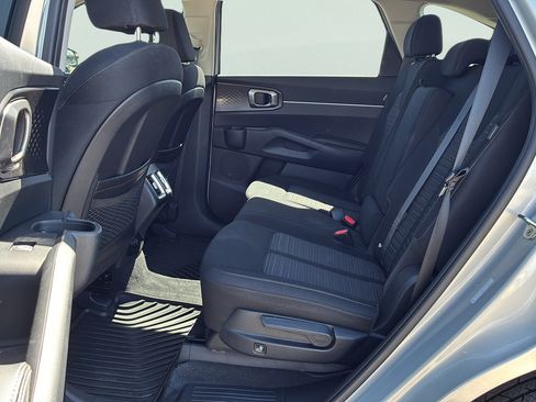 Certified 2026 Kia Sorento LX FWD image 22