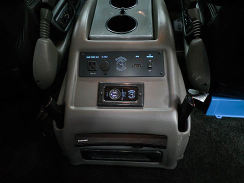Used 2018 GMC Savana 2500 Extended w/ Enhanced Convenience Package RWD image 17