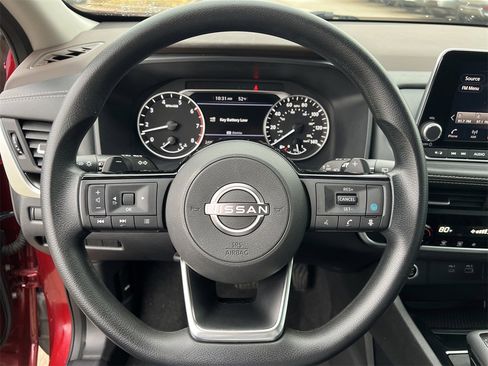 Certified 2023 Nissan Rogue SV image 9