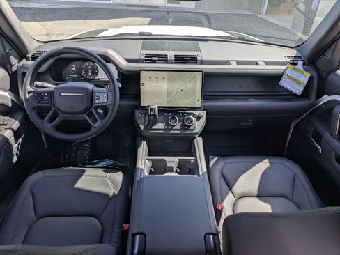New 2026 Land Rover Defender 110 X-Dynamic SE AWD/4WD image 26