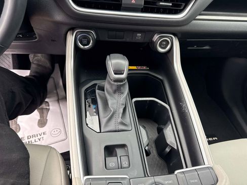 Used 2024 Toyota Grand Highlander FWD image 25