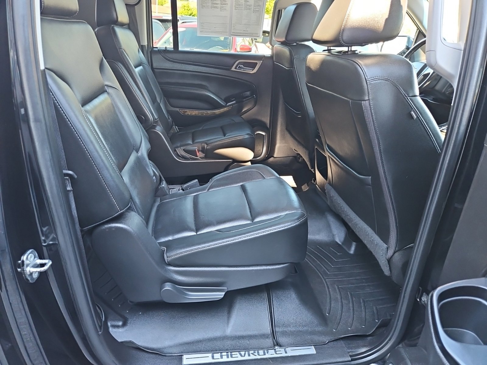 Used 2017 Chevrolet Suburban Premier AWD/4WD image 28