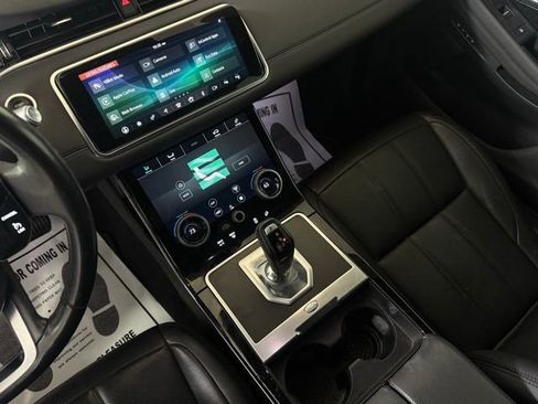 Used 2020 Land Rover Range Rover Evoque SE image 39