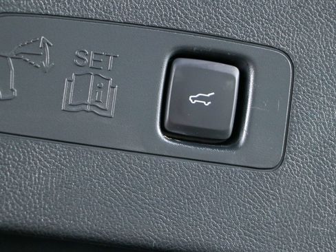 Used 2021 Lincoln Corsair AWD w/ Premium Package image 30