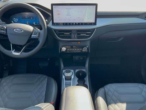 Used 2023 Ford Escape Platinum w/ Premium Technology Package image 11